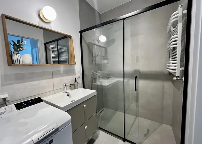 Prestige View - 2km Od Plazy - Rent A דירה *